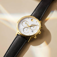 Thumbnail for Reloj Movado Museum Classic para hombre - Movimiento de cronógrafo de cuarzo suizo, correa de piel de becerro - Resistencia al agua de 3 ATM - Reloj clásico de lujo y moda para él - 42 mm