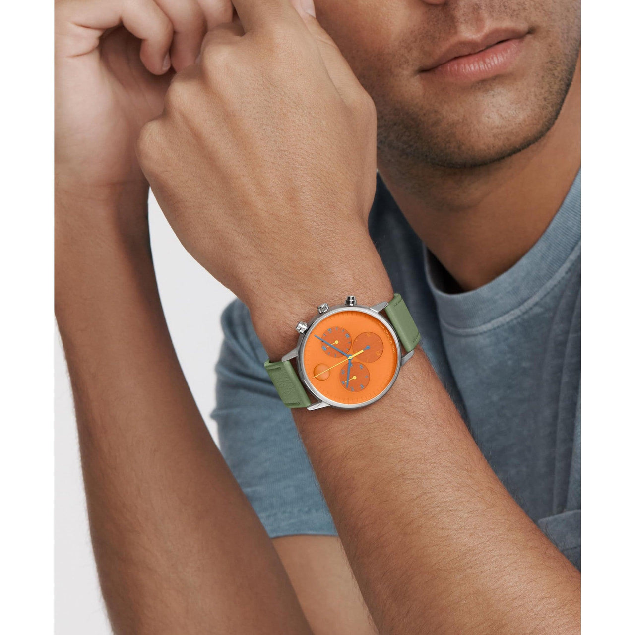 Reloj Movado Face para hombre - Movimiento cronógrafo de cuarzo suizo, correa de piel - Resistencia al agua de 3 ATM - Reloj de moda de lujo para él - 43 mm