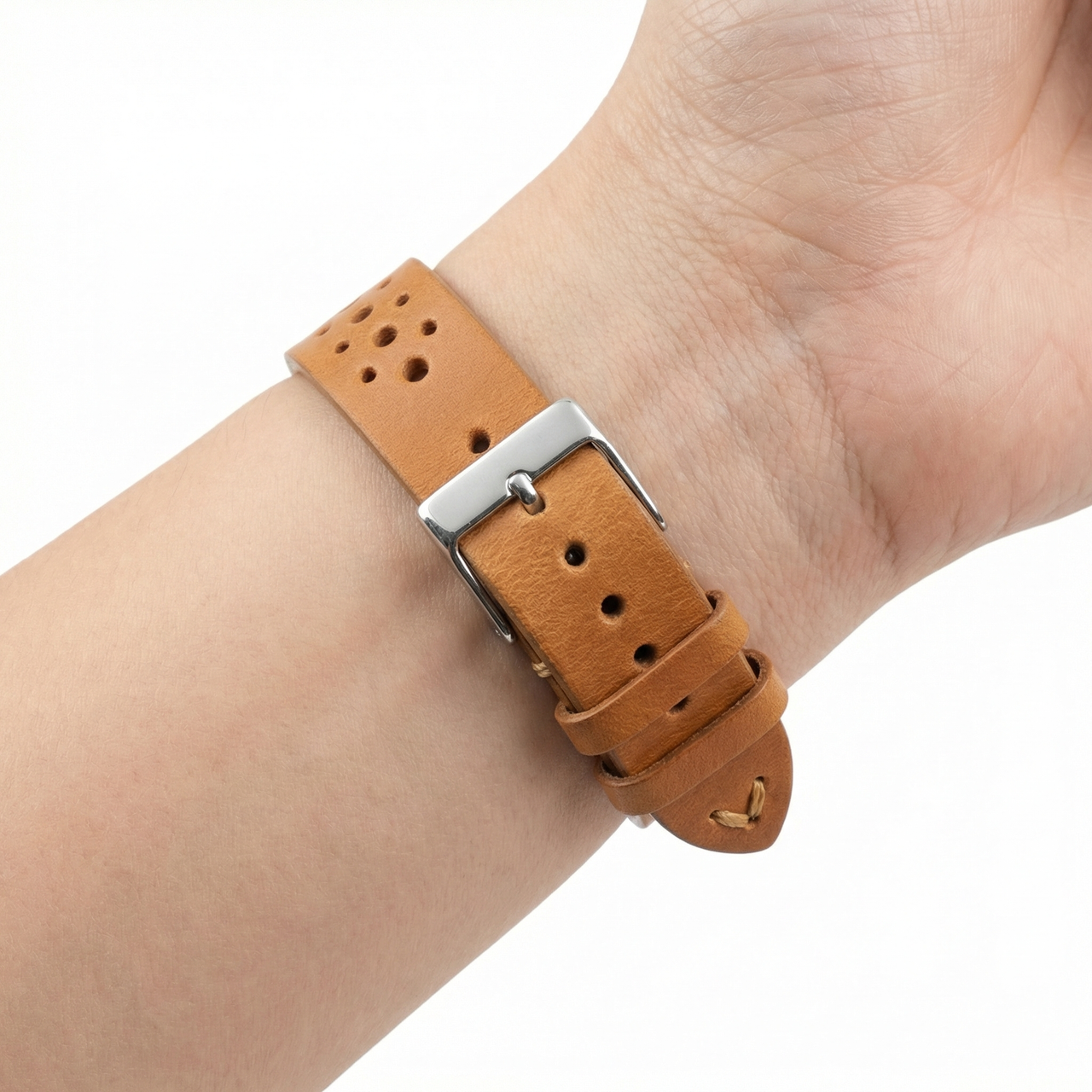 Classic Rally Road Worn Leather Strap with Quick Release - Wristshot